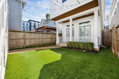 411 W 24th Street Houston TX 77008