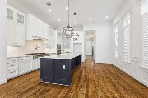 411 W 24th Street Houston TX 77008