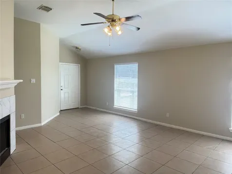 2215 Beacon Light Lane Fresno TX 77545