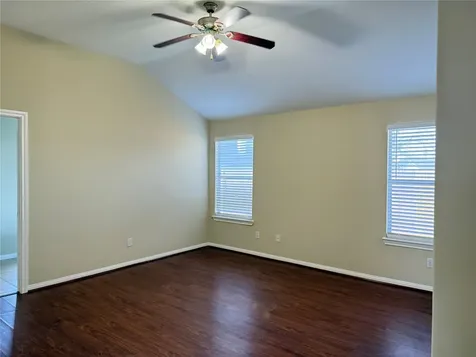 2215 Beacon Light Lane Fresno TX 77545
