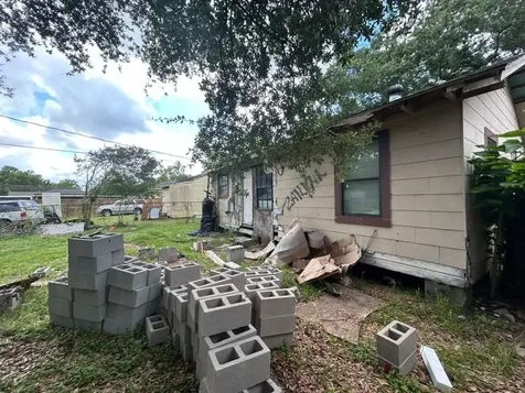 214 Bolden Street Houston TX 77029