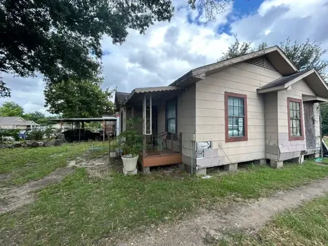 214 Bolden Street Houston TX 77029