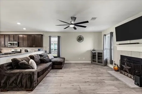 7820 Quartz Lane Texas City TX 77591