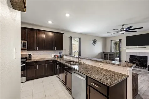 7820 Quartz Lane Texas City TX 77591