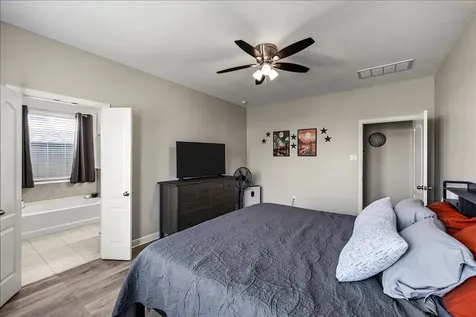 7820 Quartz Lane Texas City TX 77591