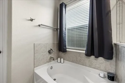 7820 Quartz Lane Texas City TX 77591