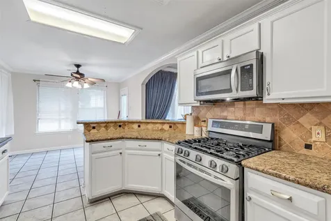 17803 Inland Oaks Drive Richmond TX 77407
