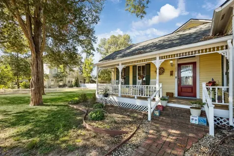 305 Hardeman Street Sealy TX 77474