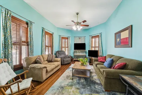 305 Hardeman Street Sealy TX 77474