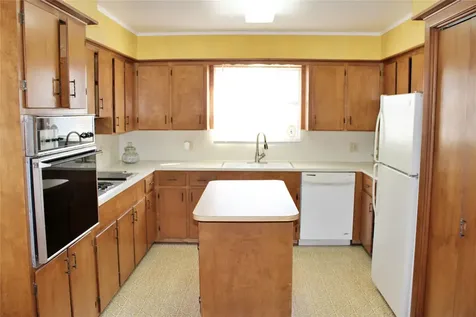 218 Smith Street Columbus TX 78934