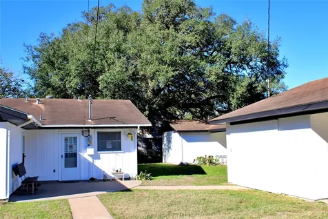 218 Smith Street Columbus TX 78934