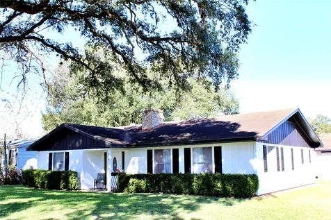 218 Smith Street Columbus TX 78934