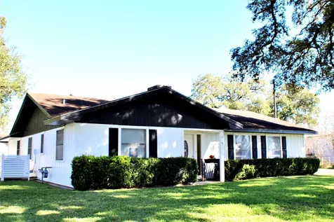 218 Smith Street Columbus TX 78934