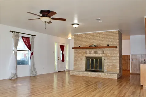 218 Smith Street Columbus TX 78934