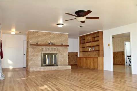 218 Smith Street Columbus TX 78934