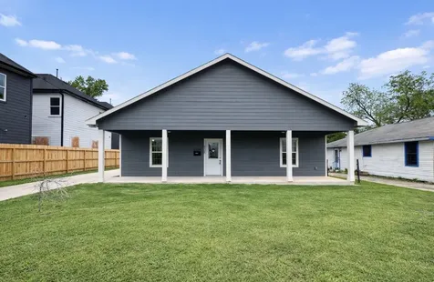 5125 Larkspur Street Houston TX 77033