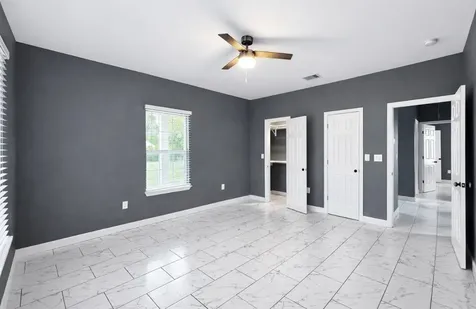 5125 Larkspur Street Houston TX 77033