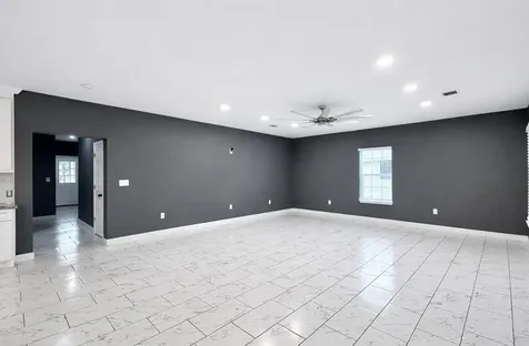 5125 Larkspur Street Houston TX 77033