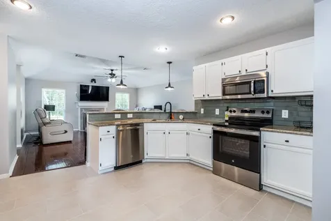 198 Oak Hollow Boulevard Magnolia TX 77355