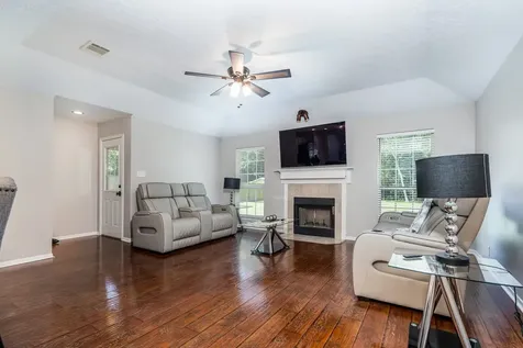 198 Oak Hollow Boulevard Magnolia TX 77355