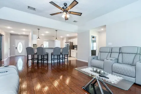 198 Oak Hollow Boulevard Magnolia TX 77355