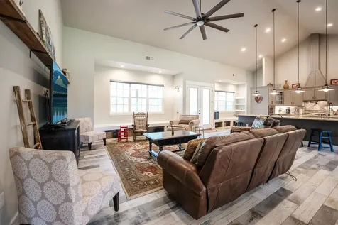 1022 Fm 1696 Road W Huntsville TX 77320