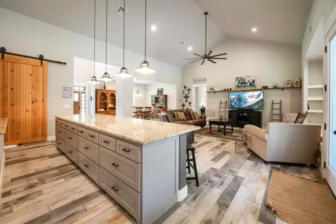 1022 Fm 1696 Road W Huntsville TX 77320