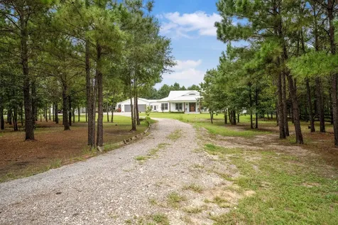 1022 Fm 1696 Road W Huntsville TX 77320