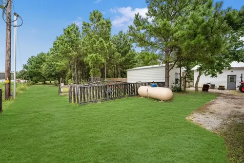 1022 Fm 1696 Road W Huntsville TX 77320