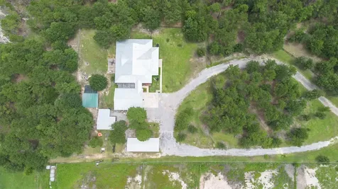 1022 Fm 1696 Road W Huntsville TX 77320