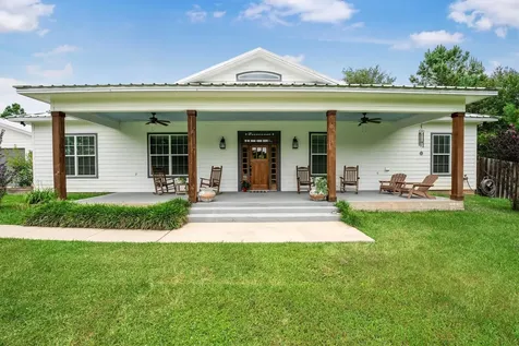 1022 Fm 1696 Road W Huntsville TX 77320
