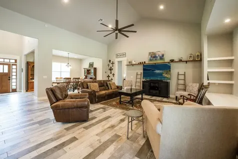 1022 Fm 1696 Road W Huntsville TX 77320