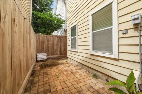 5841 Katy Street Houston TX 77007