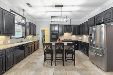 3905 N Briarwood Drive Brenham TX 77833