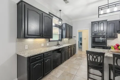 3905 N Briarwood Drive Brenham TX 77833