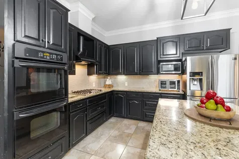 3905 N Briarwood Drive Brenham TX 77833