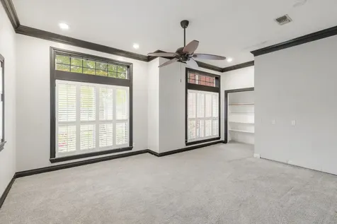 3905 N Briarwood Drive Brenham TX 77833