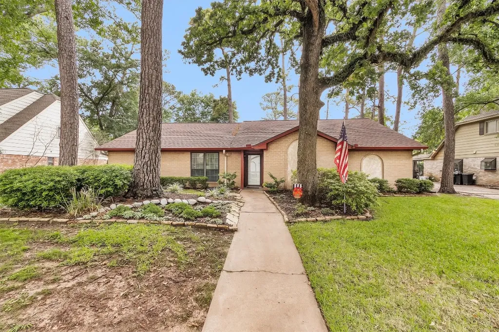 5914 Pine Arbor Drive Houston TX 77066