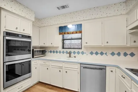 5914 Pine Arbor Drive Houston TX 77066