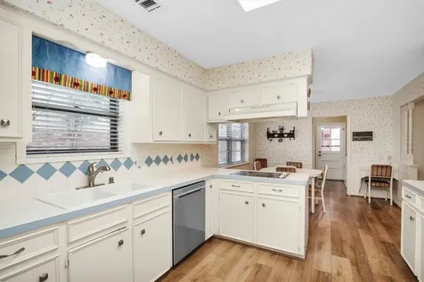 5914 Pine Arbor Drive Houston TX 77066