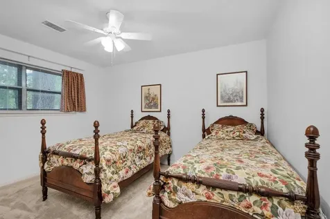 5914 Pine Arbor Drive Houston TX 77066