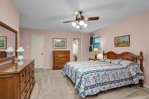 5914 Pine Arbor Drive Houston TX 77066
