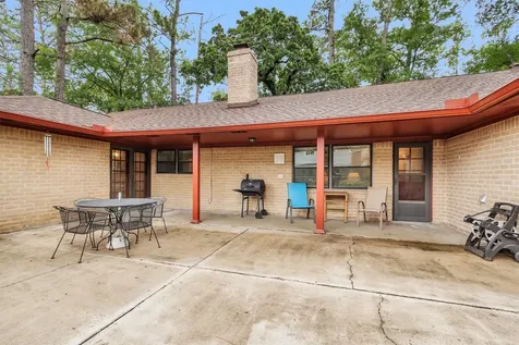 5914 Pine Arbor Drive Houston TX 77066