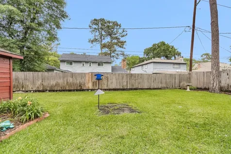5914 Pine Arbor Drive Houston TX 77066