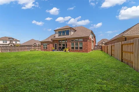 423 Round Top Street Webster TX 77598