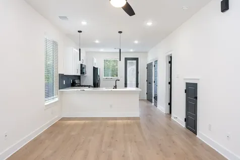 3522 Mansfield Building C Street A Houston TX 77091