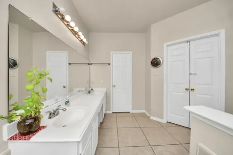 12403 Maily Meadowlane Sugar Land TX 77478