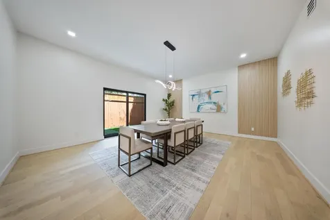 2135 Quenby Street Houston TX 77005