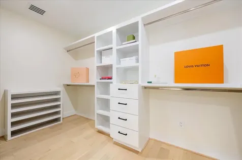 2135 Quenby Street Houston TX 77005