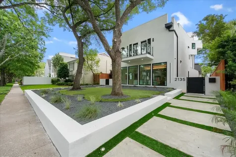 2135 Quenby Street Houston TX 77005